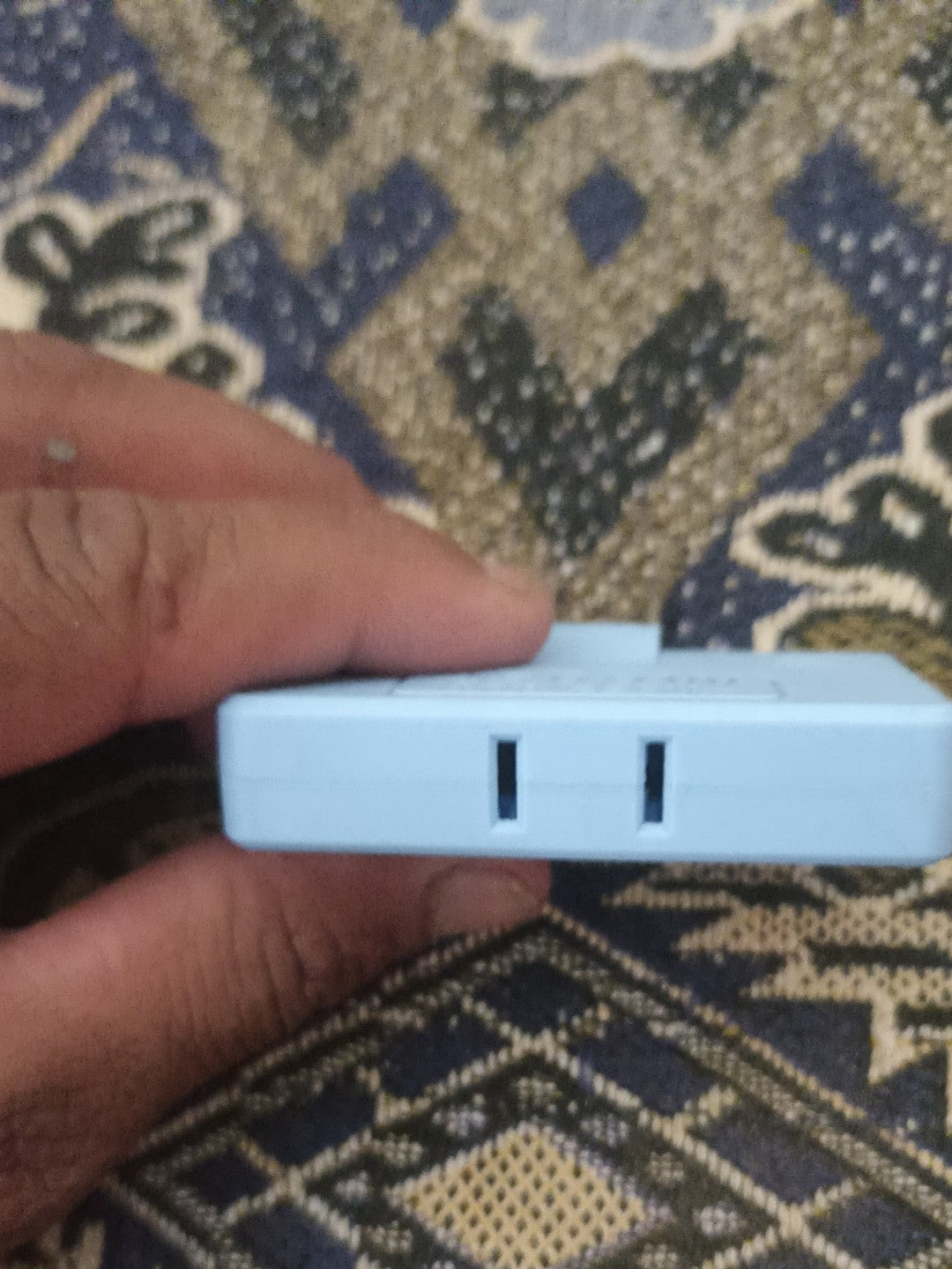 1 Piece Of Rotatable Socket Converter One In Three